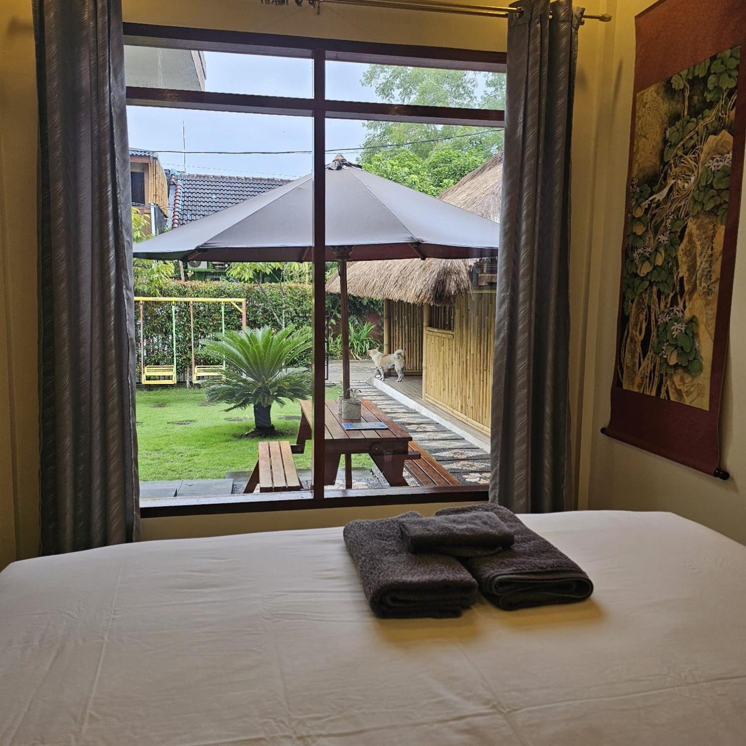 Suci'S Friendly Apartments 马塔兰 外观 照片